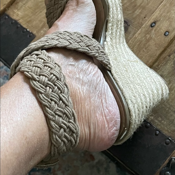 Jessica Simpson Espadrille Sandals size 9 - Picture 5 of 8